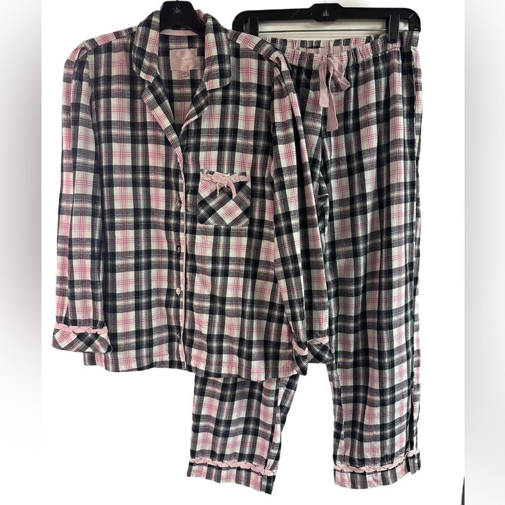 Victoria’s Secret Black & Pink Plaid Cotton Pajamas Size M